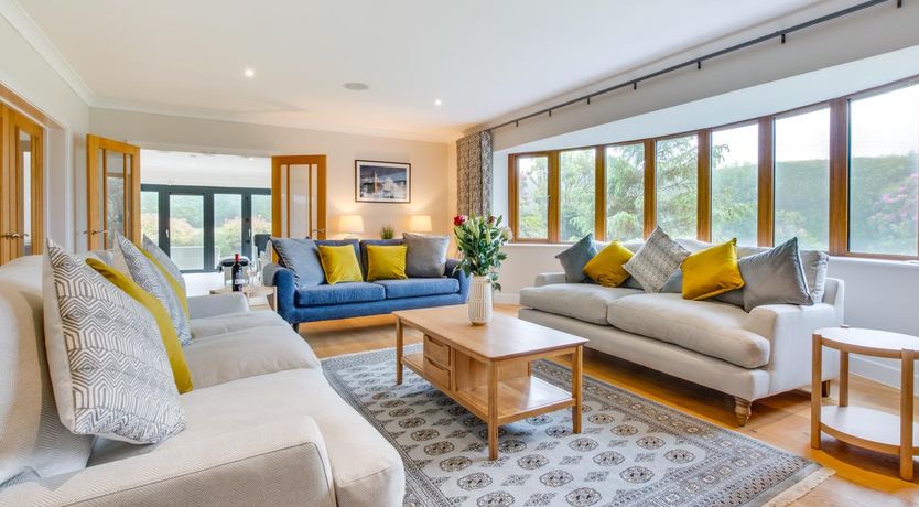 Photo of 7 Bed in Ashton