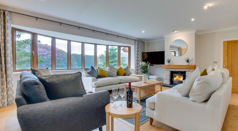 Photo of 7 Bed in Ashton