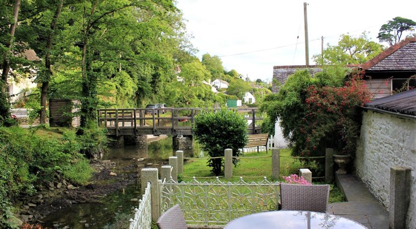 Photo of 2 Bed in Helford