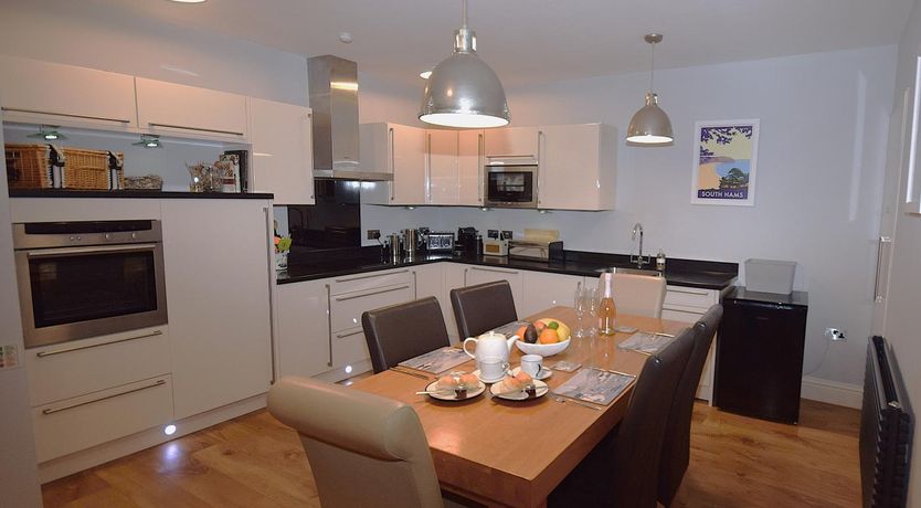 Photo of 2 Bed in Torcross