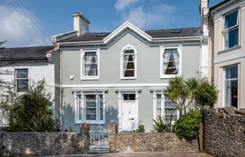 5 Bed in Torquay Holiday Home