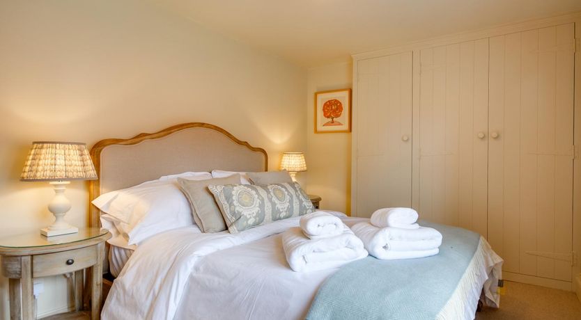 Photo of 5 Bed in Wighton