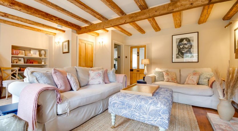 Photo of 5 Bed in Wighton