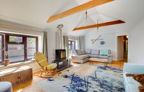 Photo of 5-bed-in-salthouse