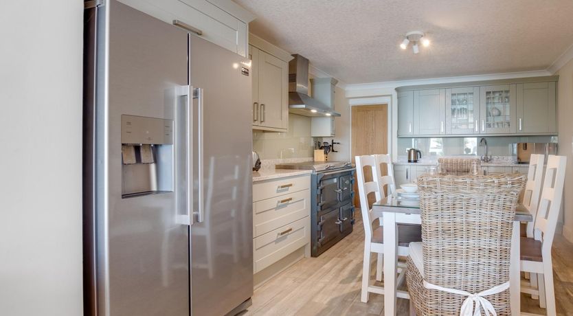 Photo of 2 Bed in Langland