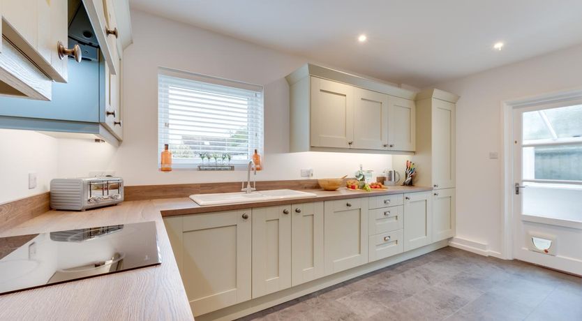 Photo of 4 Bed in Langton Matravers