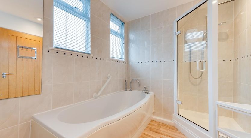 Photo of 4 Bed in Langton Matravers