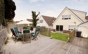 Photo of 5 Bed in Limeslade