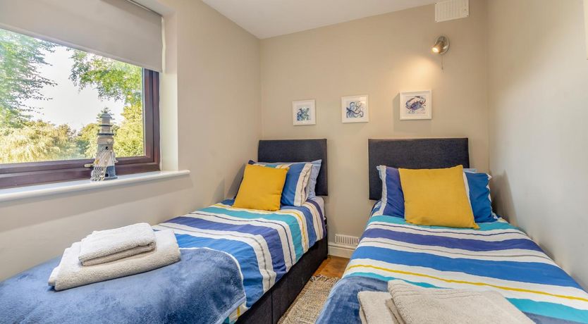 Photo of 2 Bed in Weybourne