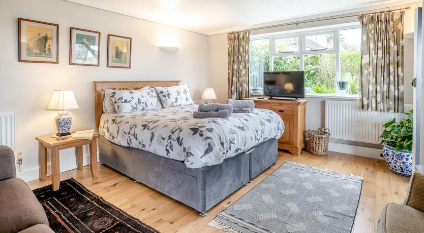 Photo of 1 Bed in Mumbles