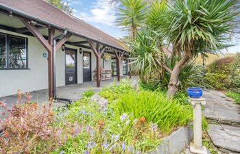 1 Bed in Mumbles Holiday Home