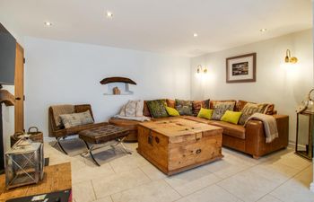 4 Bed in Gower Holiday Home