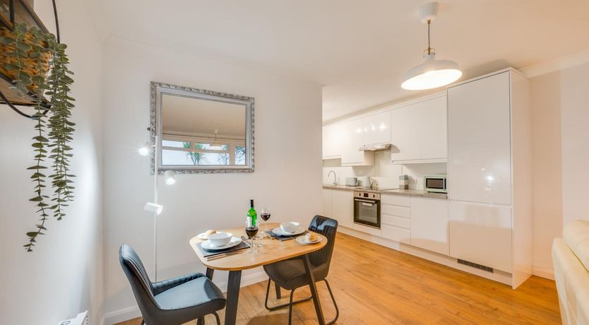 Photo of 1 Bed in Langland