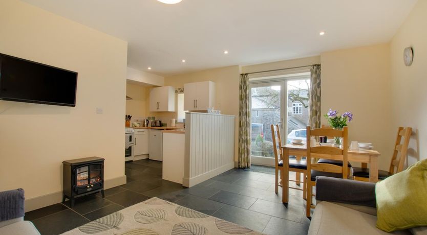 Photo of 2 Bed in Totnes
