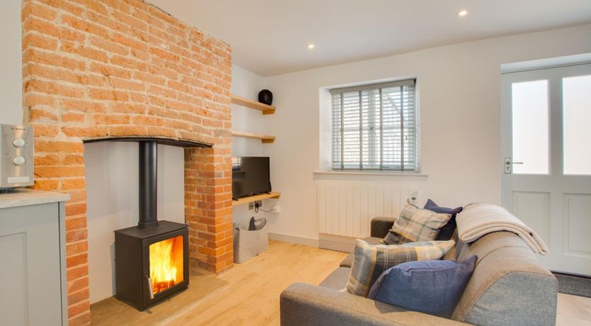 Photo of 1 Bed in Holt