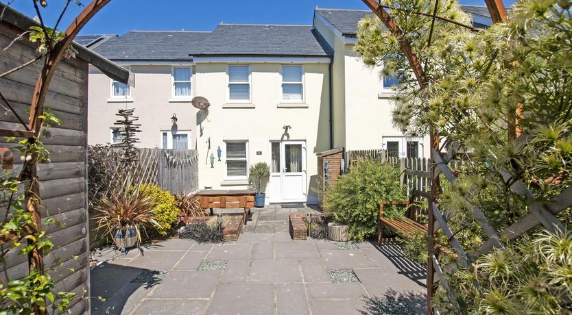 Photo of 2 Bed in Seaton