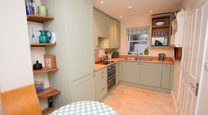 Photo of 2 Bed in Seaton