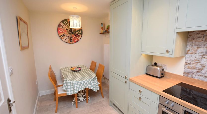 Photo of 2 Bed in Seaton