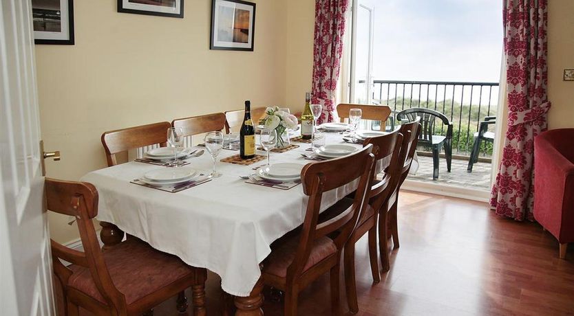 Photo of 4 Bed in Port Eynon