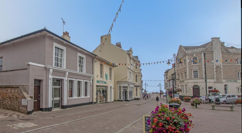 Photo of 1 Bed in Seaton