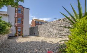 Photo of 1 Bed in Seaton