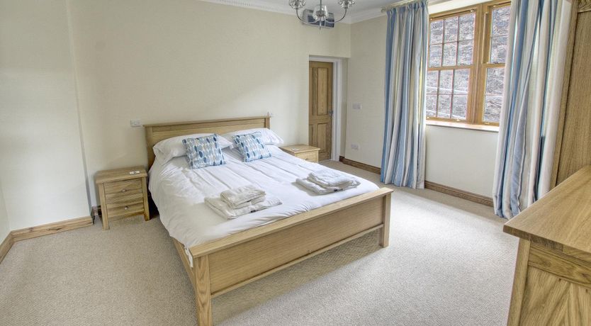 Photo of 1 Bed in Seaton