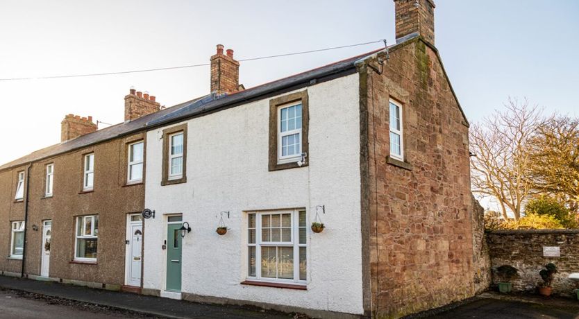 Photo of 3 Bed in North Sunderland