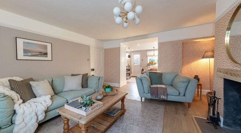 Photo of 3 Bed in North Sunderland