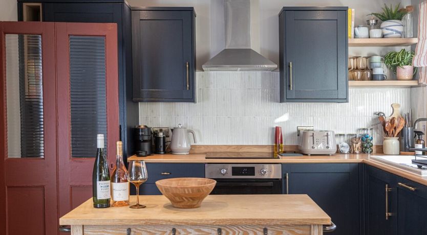 Photo of 3 Bed in North Sunderland