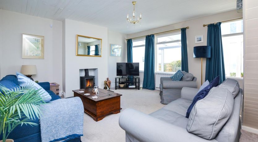 Photo of 3 Bed in Praa Sands