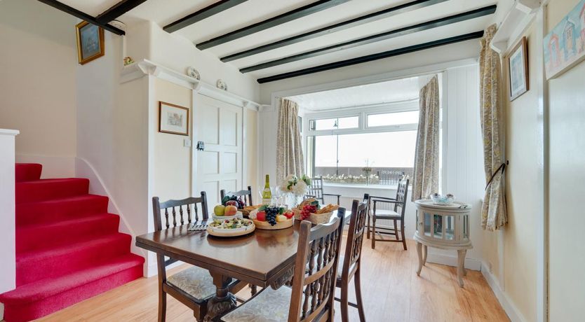 Photo of 4 Bed in Seaton