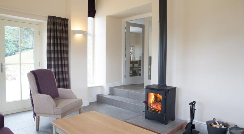 Photo of 3 Bed in Low Row