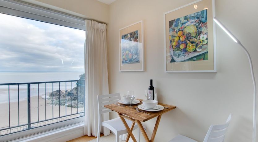 Photo of 1 Bed in Caswell Bay