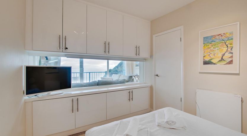 Photo of 1 Bed in Caswell Bay