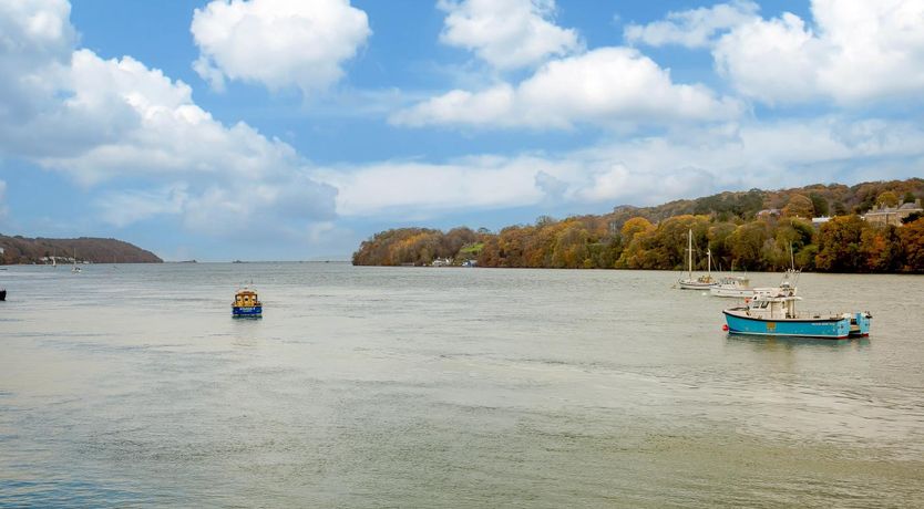 Photo of 1 Bed in Menai Bridge