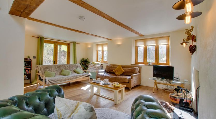 Photo of 5 Bed in Bethesda