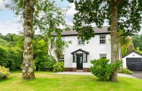 Photo of 3-bed-in-swansea-1