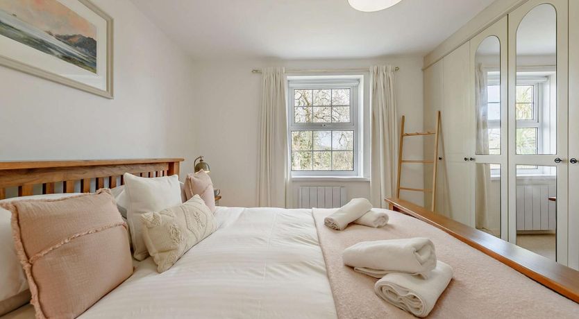 Photo of 3 Bed in Swansea