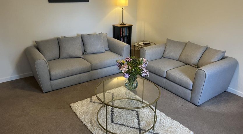 Photo of 3 Bed in Swansea