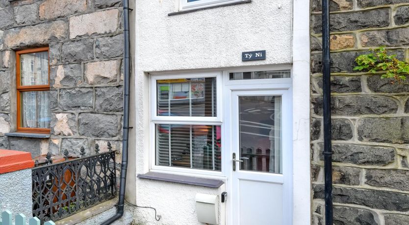 Photo of 2 Bed in Nefyn