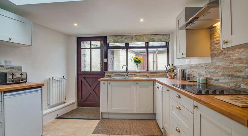Photo of 2 Bed in Porthleven