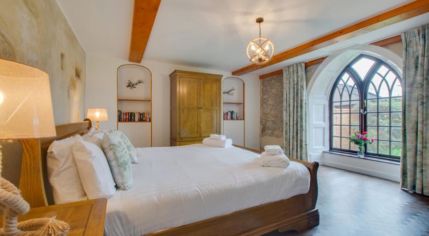 Photo of 2 Bed in Porthleven