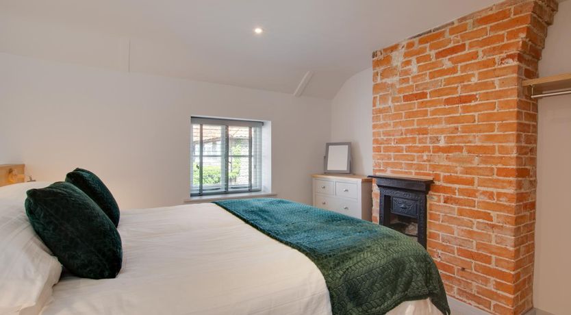 Photo of 1 Bed in Holt