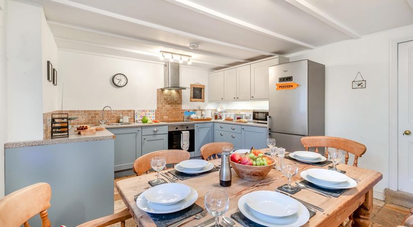 Photo of 3 Bed in Pendeen