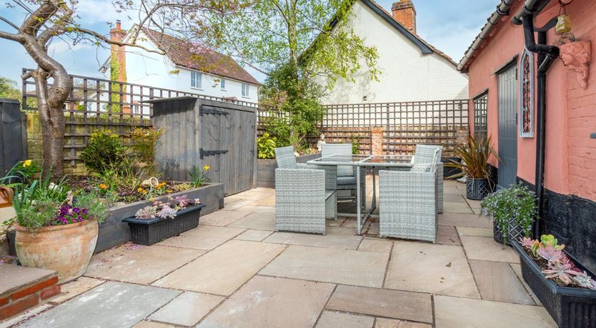 Photo of 2 Bed in Bramfield