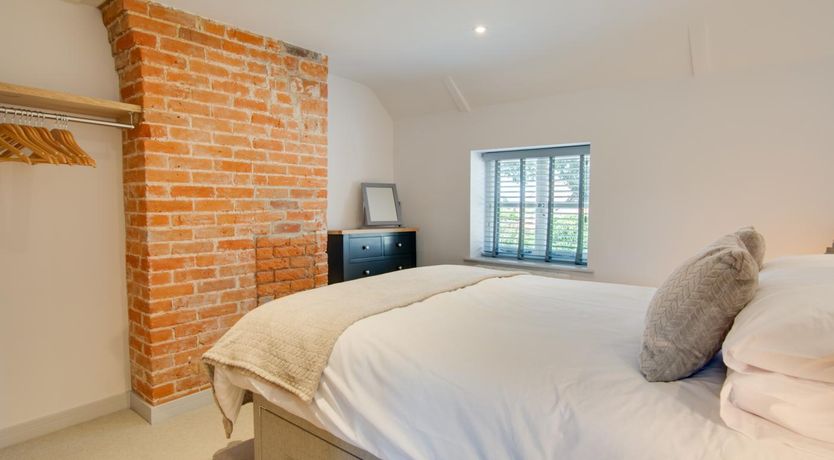 Photo of 1 Bed in Holt