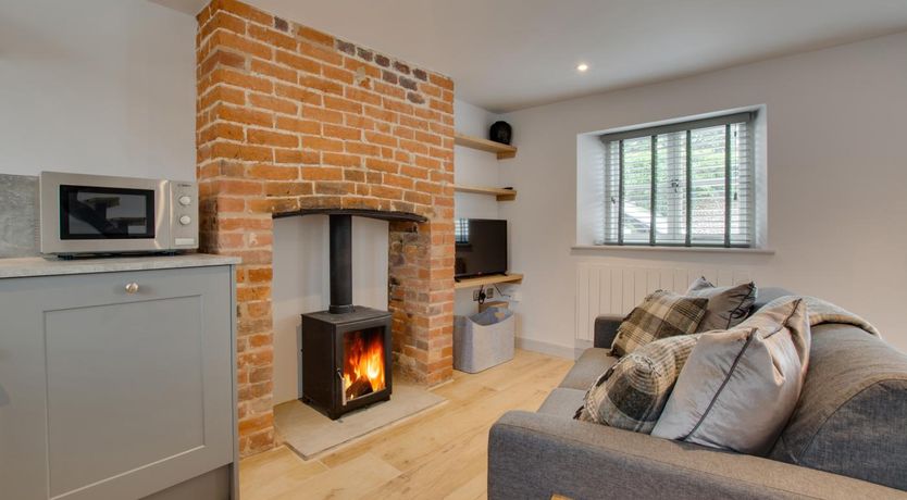 Photo of 1 Bed in Holt