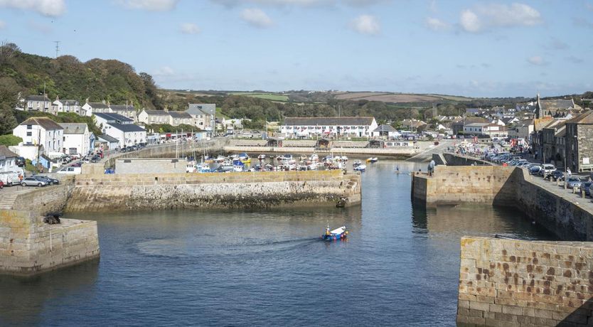 Photo of 2 Bed in Porthleven