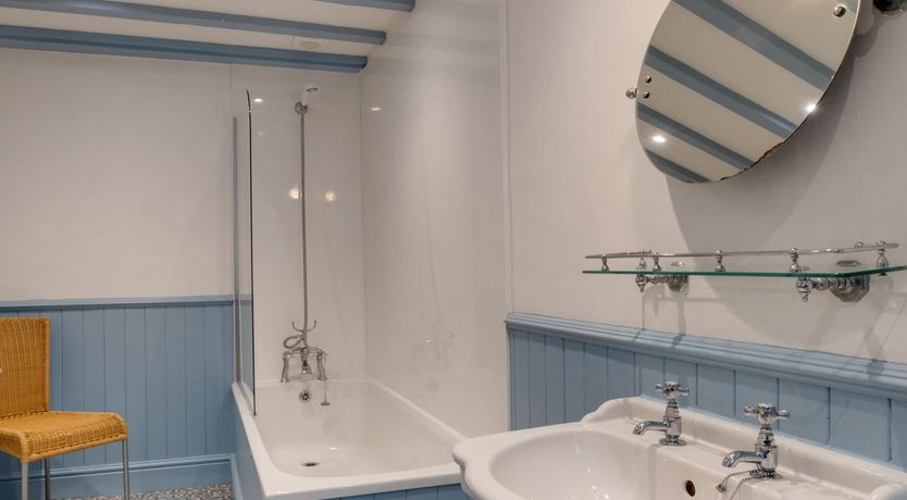 Photo of 2 Bed in Sandsend