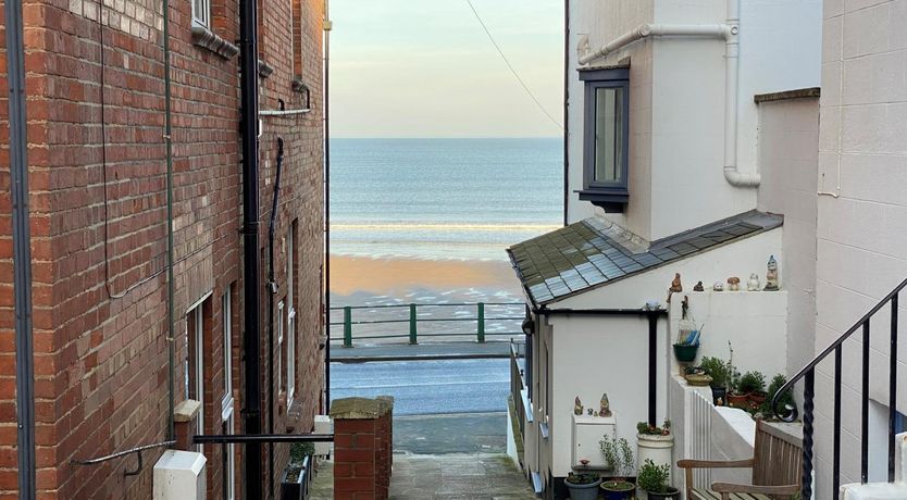 Photo of 2 Bed in Sandsend